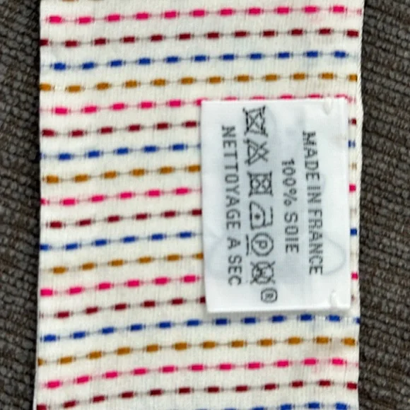 Hermes’ Twillie with Box and Tag - Picture 4 of 6